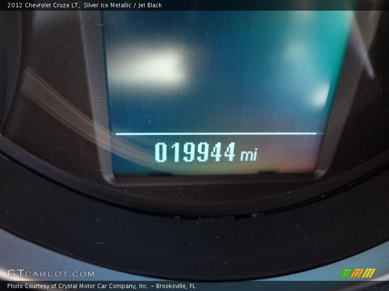 Silver Ice Metallic / Jet Black 2012 Chevrolet Cruze LT