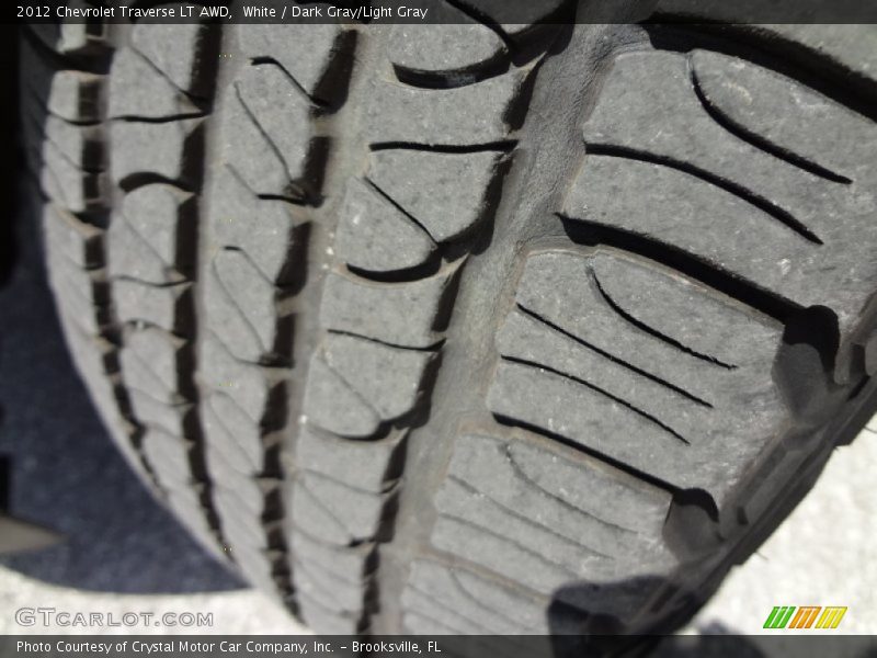 White / Dark Gray/Light Gray 2012 Chevrolet Traverse LT AWD