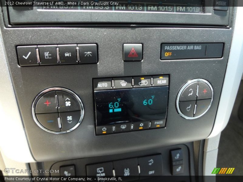 Controls of 2012 Traverse LT AWD