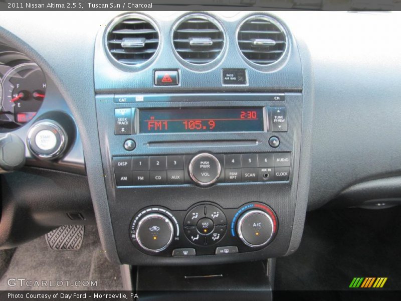 Controls of 2011 Altima 2.5 S