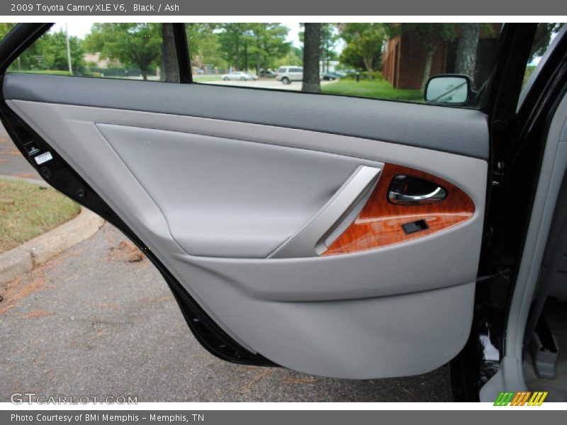 Black / Ash 2009 Toyota Camry XLE V6