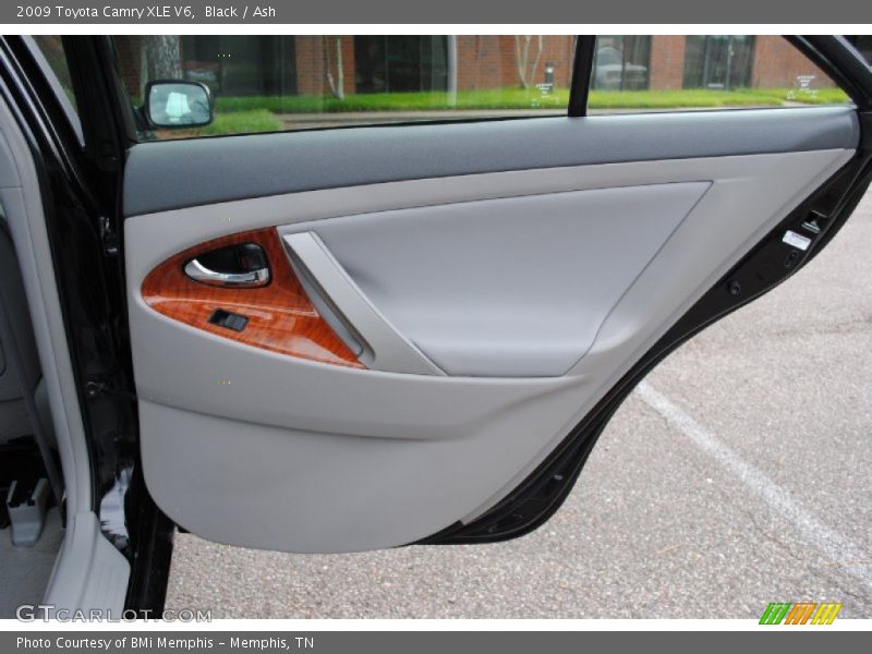 Black / Ash 2009 Toyota Camry XLE V6