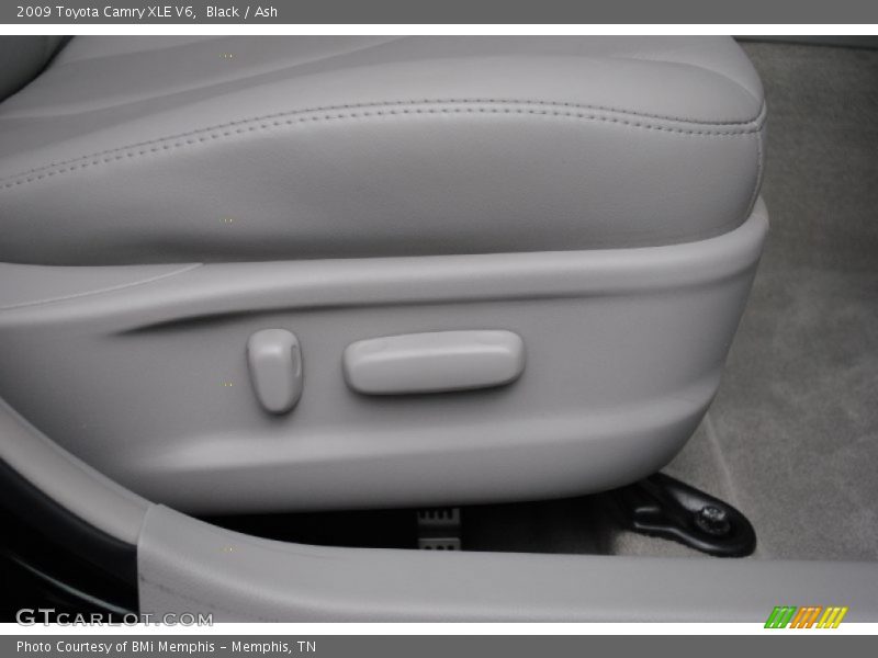 Black / Ash 2009 Toyota Camry XLE V6