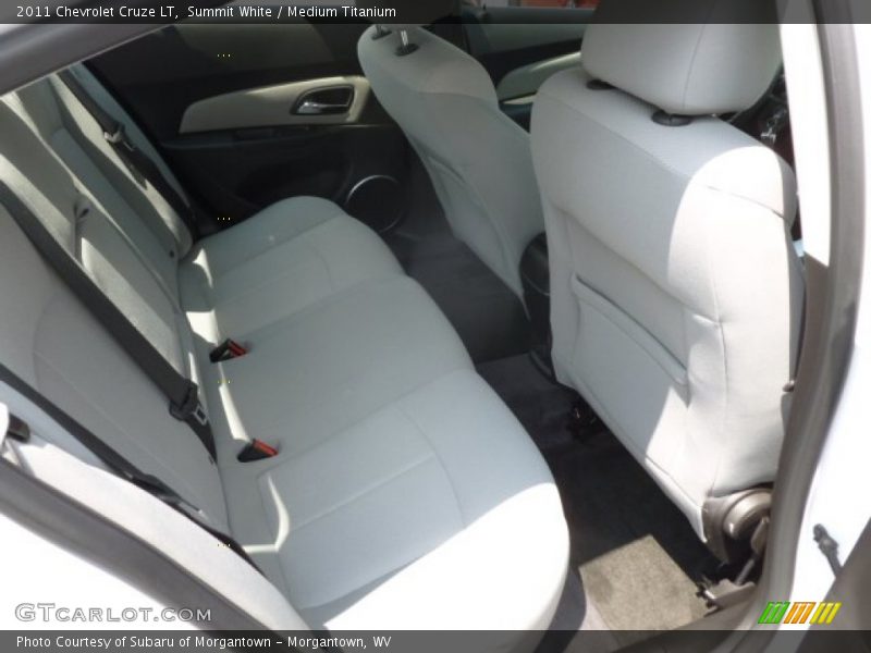 Summit White / Medium Titanium 2011 Chevrolet Cruze LT