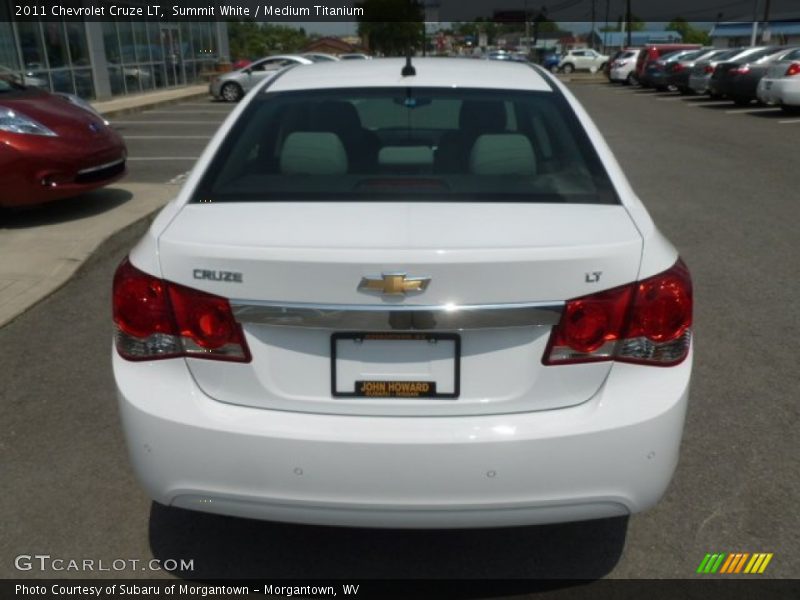 Summit White / Medium Titanium 2011 Chevrolet Cruze LT