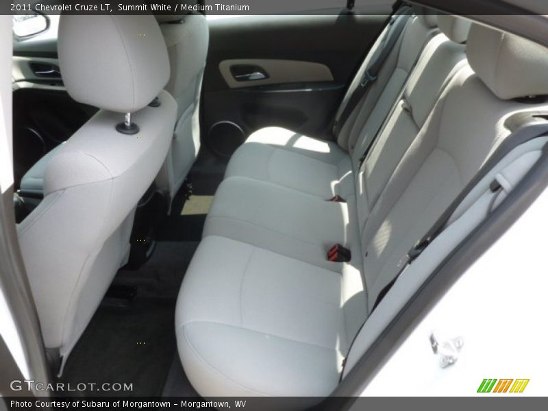 Summit White / Medium Titanium 2011 Chevrolet Cruze LT