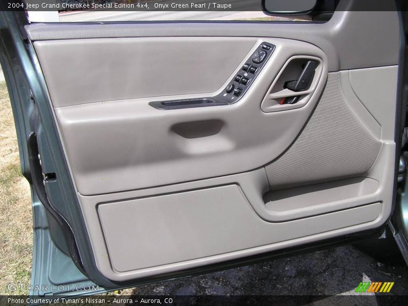 Onyx Green Pearl / Taupe 2004 Jeep Grand Cherokee Special Edition 4x4