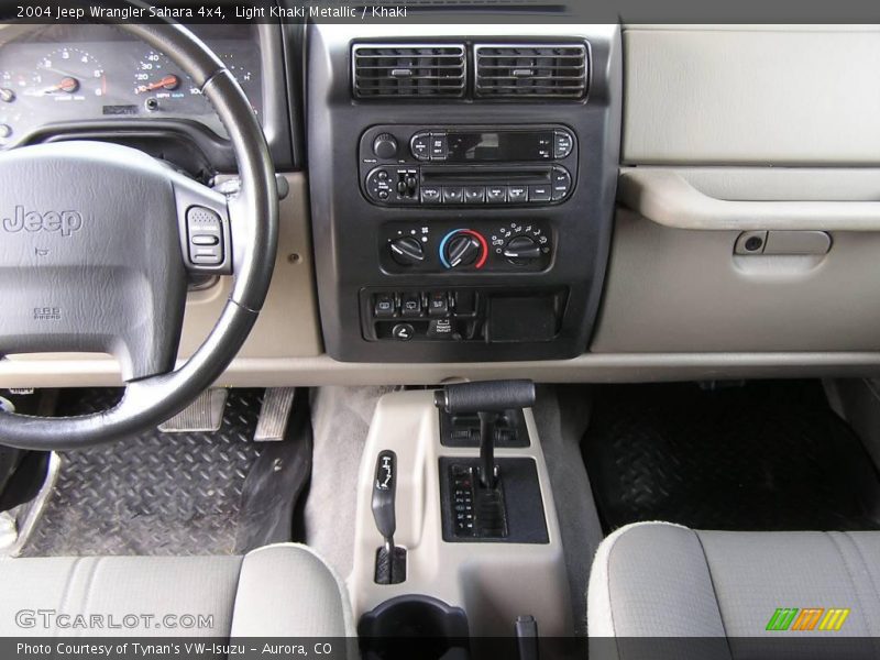 Light Khaki Metallic / Khaki 2004 Jeep Wrangler Sahara 4x4