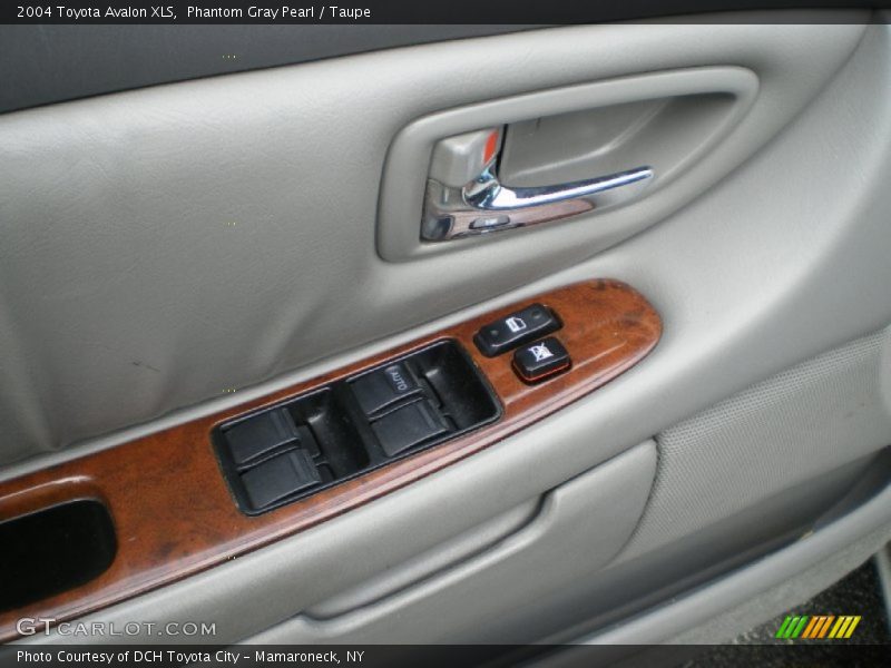 Phantom Gray Pearl / Taupe 2004 Toyota Avalon XLS