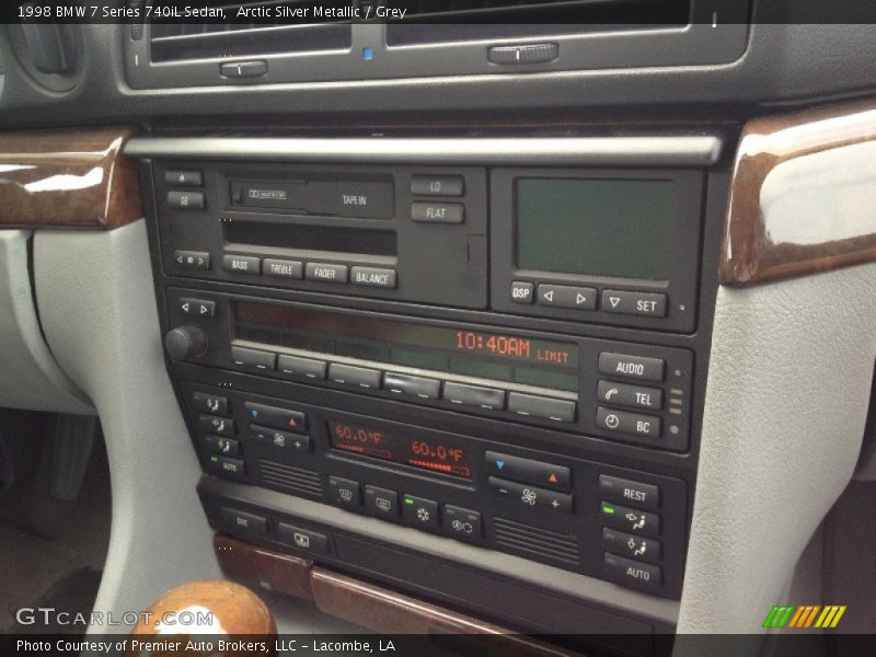 Controls of 1998 7 Series 740iL Sedan