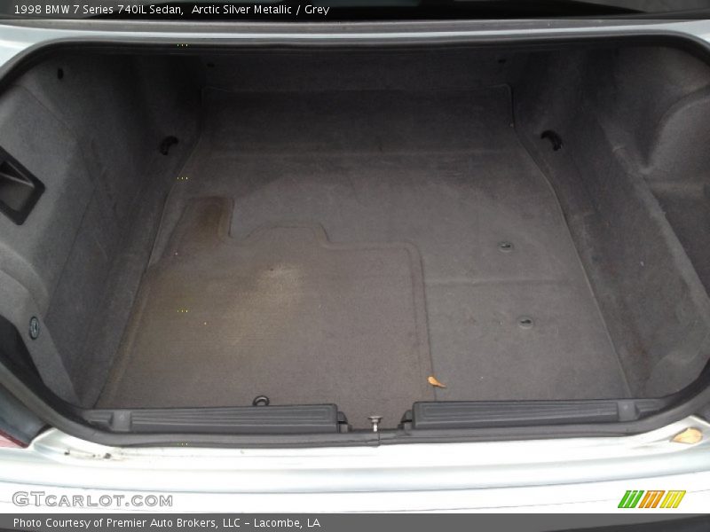  1998 7 Series 740iL Sedan Trunk