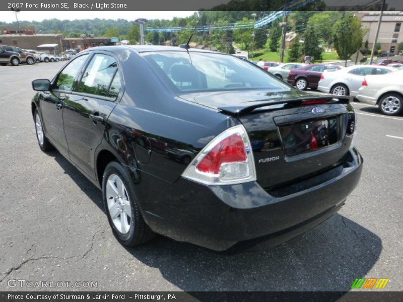 Black / Light Stone 2007 Ford Fusion SE