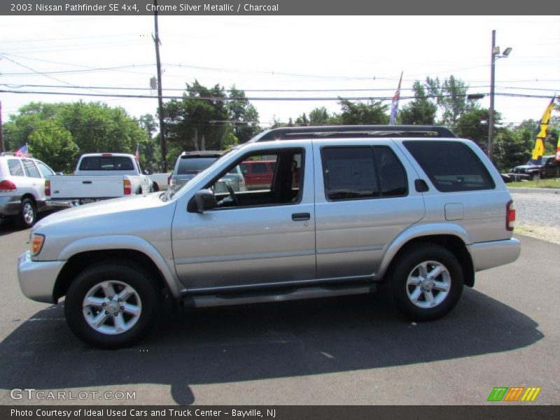 Chrome Silver Metallic / Charcoal 2003 Nissan Pathfinder SE 4x4