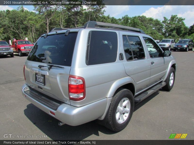 Chrome Silver Metallic / Charcoal 2003 Nissan Pathfinder SE 4x4
