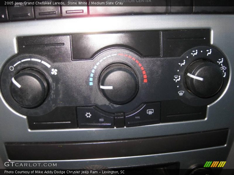 Stone White / Medium Slate Gray 2005 Jeep Grand Cherokee Laredo