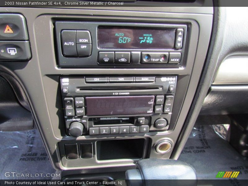 Controls of 2003 Pathfinder SE 4x4