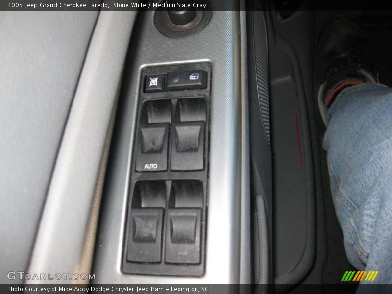Stone White / Medium Slate Gray 2005 Jeep Grand Cherokee Laredo