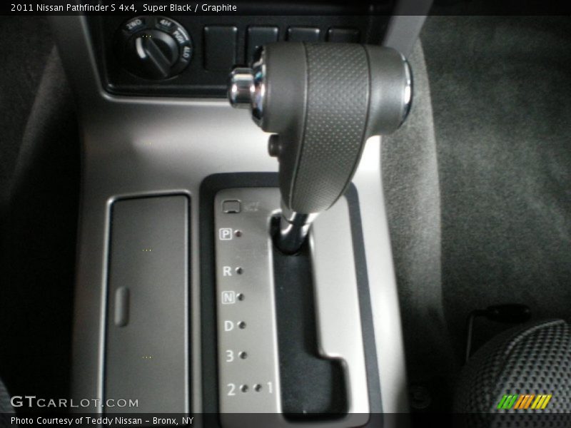 Super Black / Graphite 2011 Nissan Pathfinder S 4x4