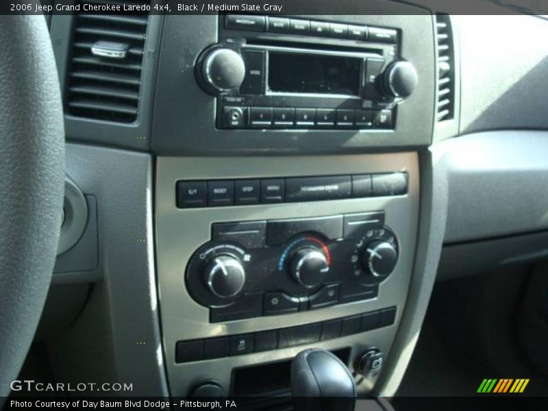 Black / Medium Slate Gray 2006 Jeep Grand Cherokee Laredo 4x4