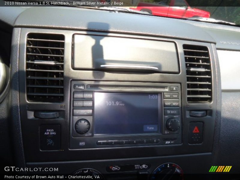 Brilliant Silver Metallic / Beige 2010 Nissan Versa 1.8 SL Hatchback