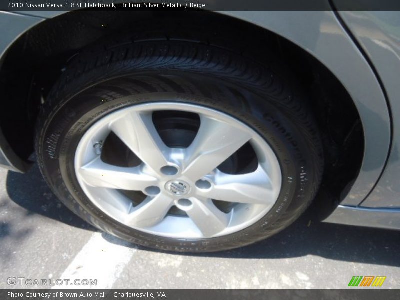Brilliant Silver Metallic / Beige 2010 Nissan Versa 1.8 SL Hatchback