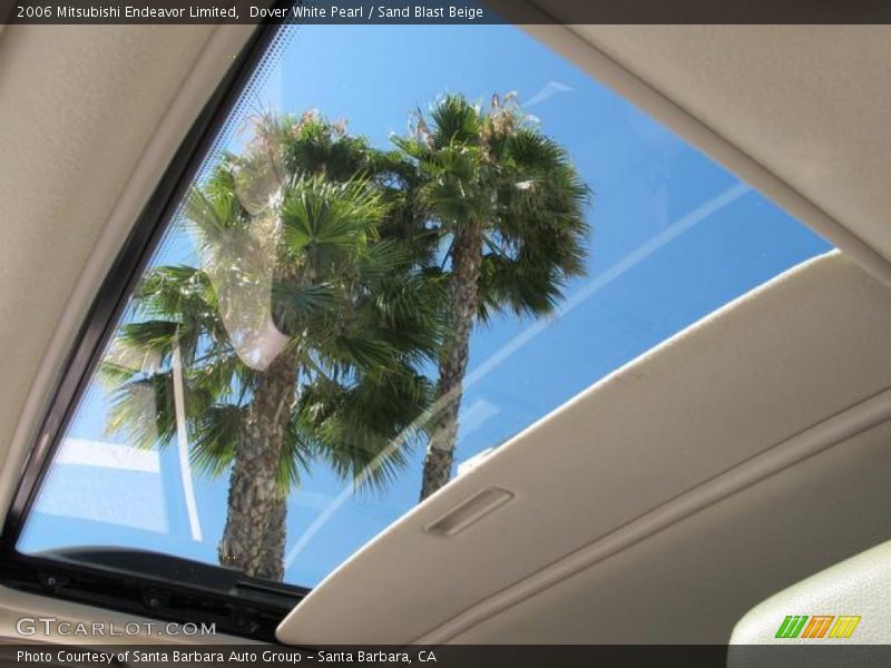 Dover White Pearl / Sand Blast Beige 2006 Mitsubishi Endeavor Limited