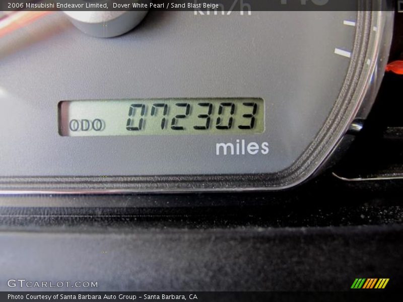 Dover White Pearl / Sand Blast Beige 2006 Mitsubishi Endeavor Limited