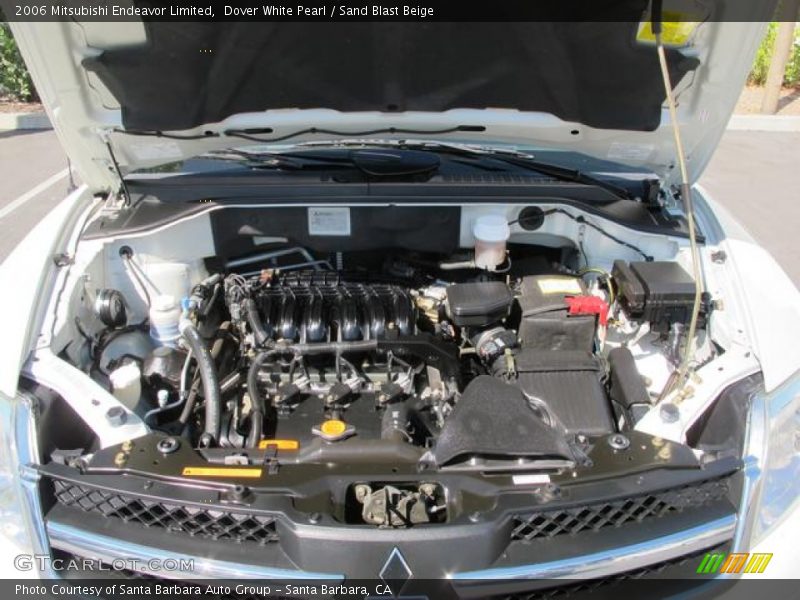 Dover White Pearl / Sand Blast Beige 2006 Mitsubishi Endeavor Limited