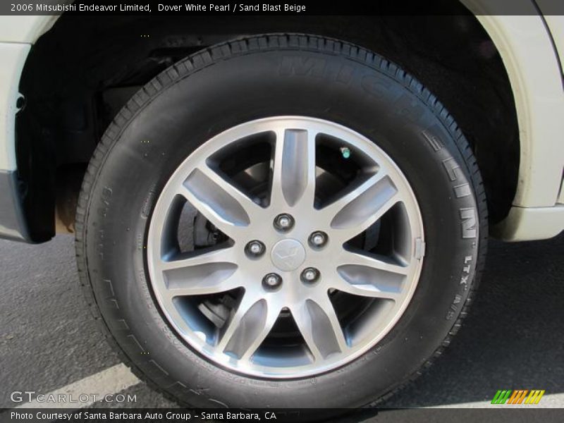 Dover White Pearl / Sand Blast Beige 2006 Mitsubishi Endeavor Limited
