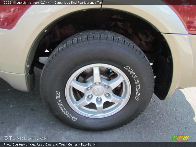 Cambridge Red Pearlescent / Tan 2002 Mitsubishi Montero XLS 4x4
