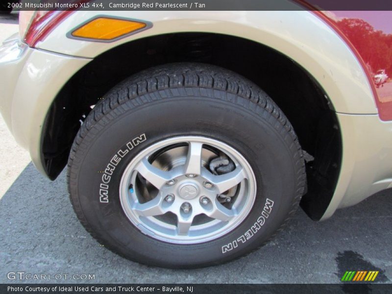 Cambridge Red Pearlescent / Tan 2002 Mitsubishi Montero XLS 4x4