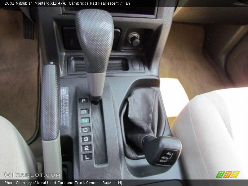 Cambridge Red Pearlescent / Tan 2002 Mitsubishi Montero XLS 4x4