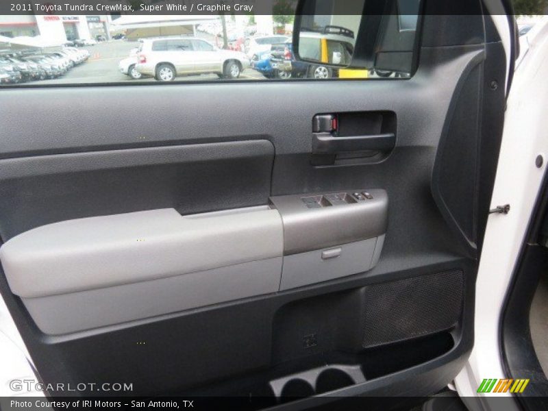 Super White / Graphite Gray 2011 Toyota Tundra CrewMax