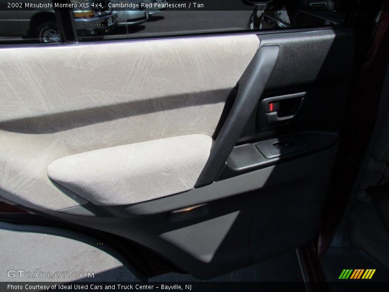 Cambridge Red Pearlescent / Tan 2002 Mitsubishi Montero XLS 4x4