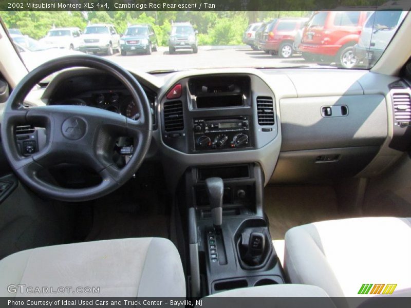 Cambridge Red Pearlescent / Tan 2002 Mitsubishi Montero XLS 4x4