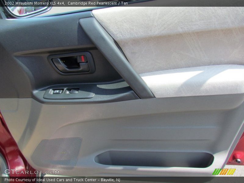Cambridge Red Pearlescent / Tan 2002 Mitsubishi Montero XLS 4x4