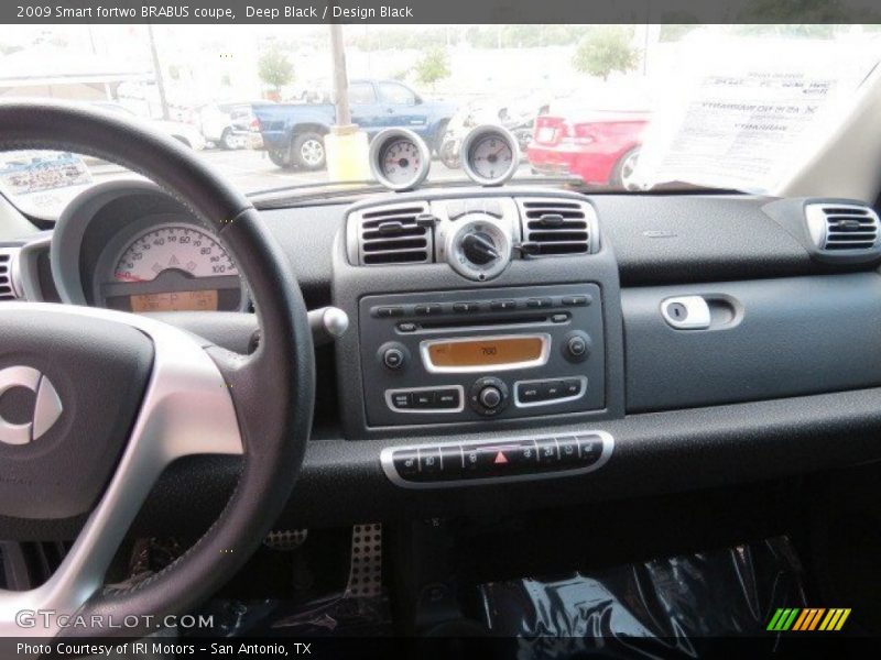 Controls of 2009 fortwo BRABUS coupe