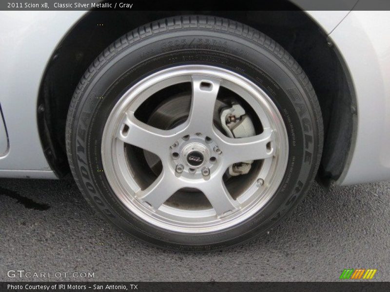 Classic Silver Metallic / Gray 2011 Scion xB