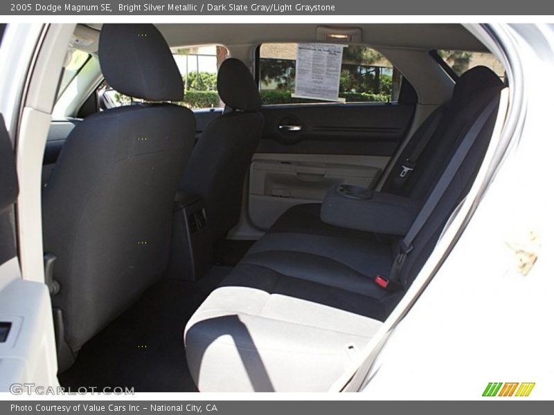 Bright Silver Metallic / Dark Slate Gray/Light Graystone 2005 Dodge Magnum SE