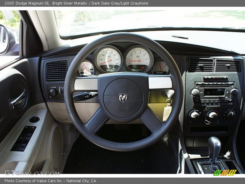 Bright Silver Metallic / Dark Slate Gray/Light Graystone 2005 Dodge Magnum SE