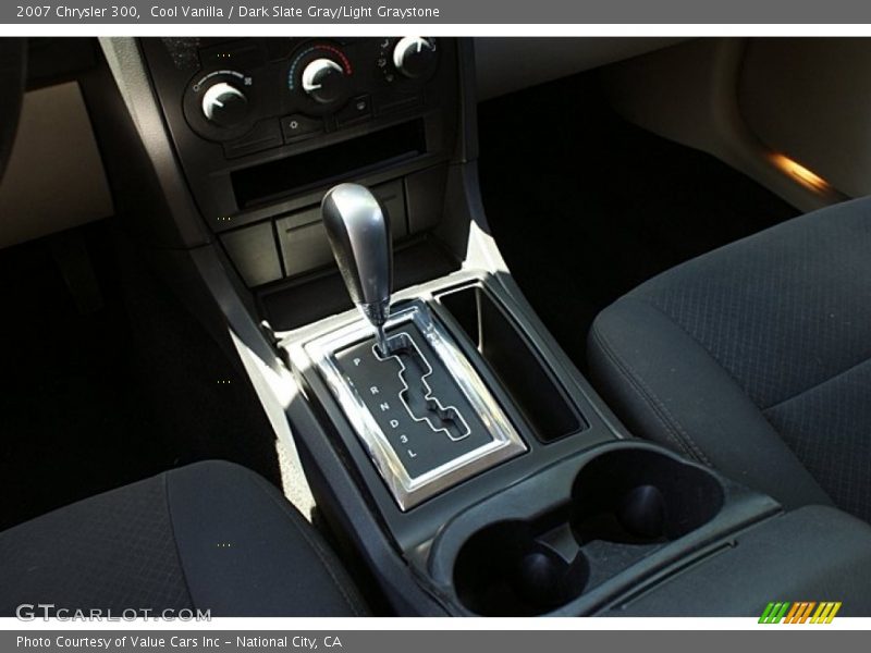 Cool Vanilla / Dark Slate Gray/Light Graystone 2007 Chrysler 300