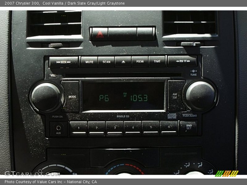 Cool Vanilla / Dark Slate Gray/Light Graystone 2007 Chrysler 300