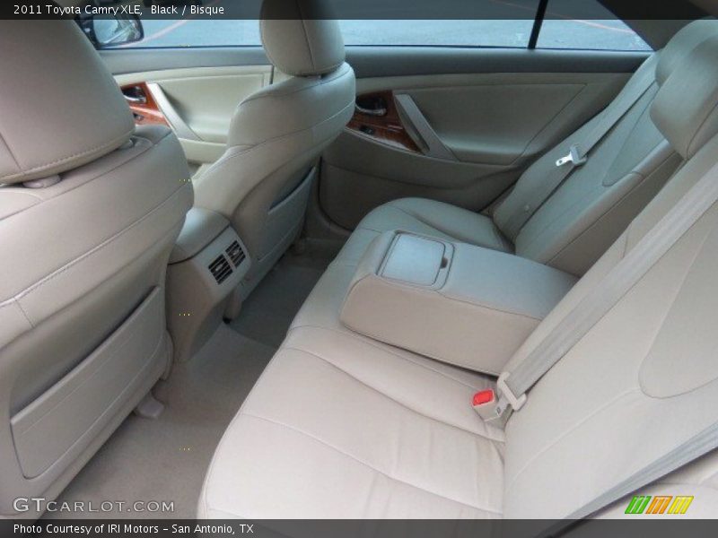 Black / Bisque 2011 Toyota Camry XLE