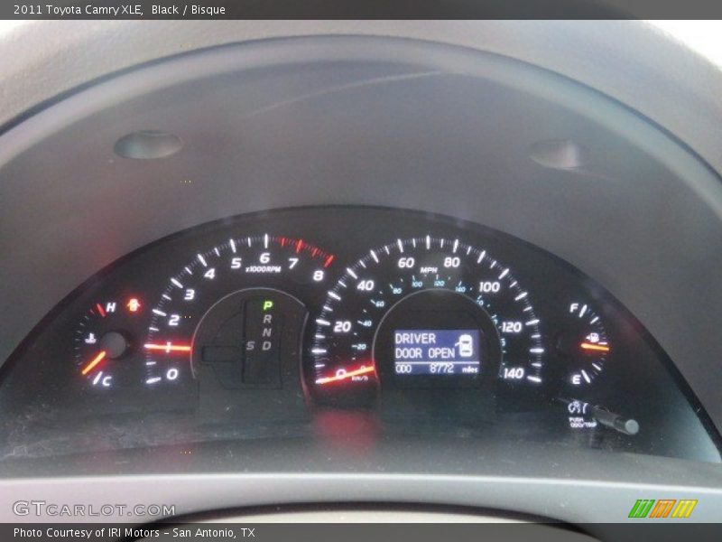 Black / Bisque 2011 Toyota Camry XLE