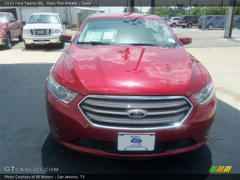 Ruby Red Metallic / Dune 2013 Ford Taurus SEL