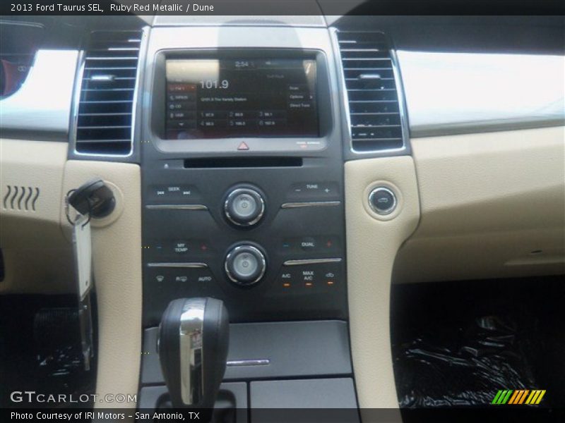 Ruby Red Metallic / Dune 2013 Ford Taurus SEL