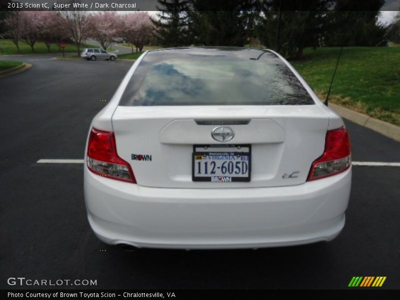 Super White / Dark Charcoal 2013 Scion tC
