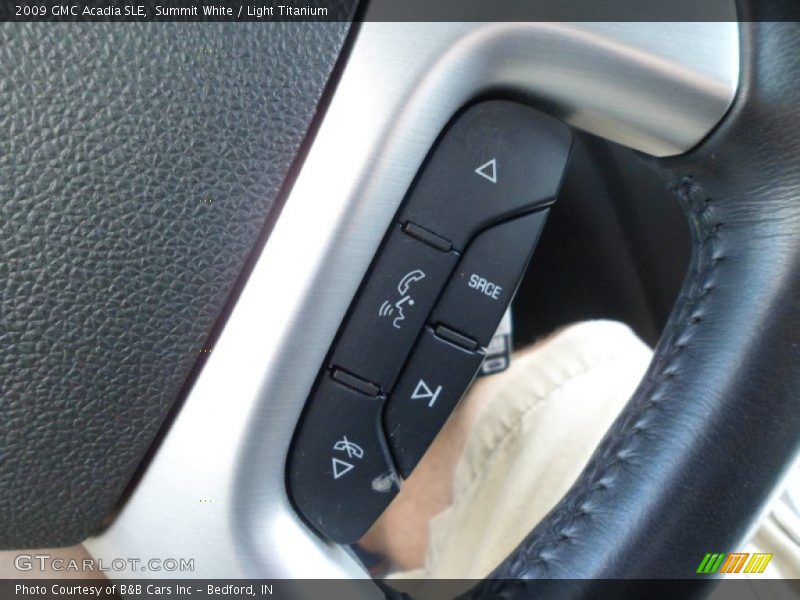 Summit White / Light Titanium 2009 GMC Acadia SLE