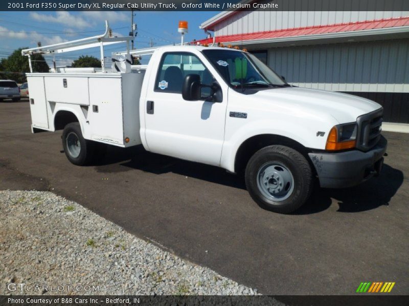 Oxford White / Medium Graphite 2001 Ford F350 Super Duty XL Regular Cab Utility Truck