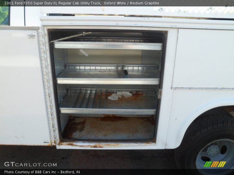 Oxford White / Medium Graphite 2001 Ford F350 Super Duty XL Regular Cab Utility Truck